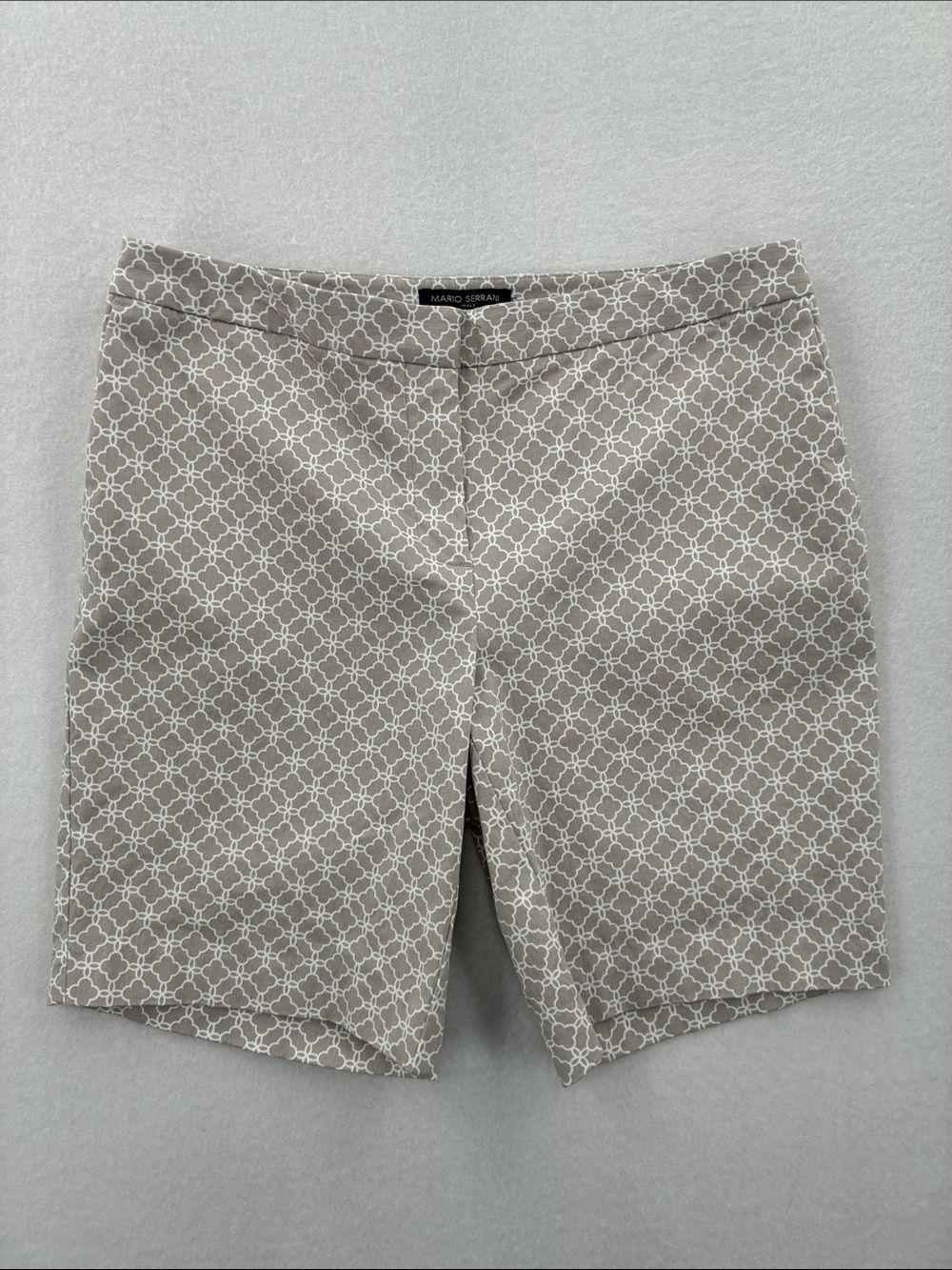 3For$20 Mario Serrani Taupe Geometric Flat-Front Men’s Shorts size 8